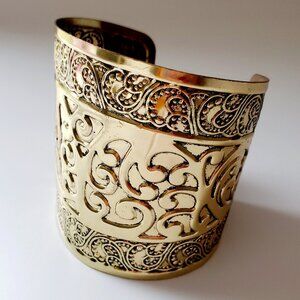 Estruscan Goddess Style Wide Cuff Bangle Bracelet Embossed Rustic Goldtone